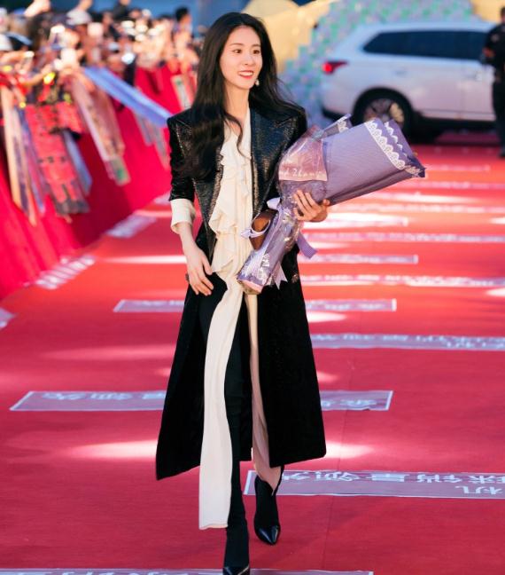 张碧晨出生在天津哪个区(张碧晨个人资料介绍家境) 张碧晨出生在天津哪个区(张碧晨个人资料介绍家境)