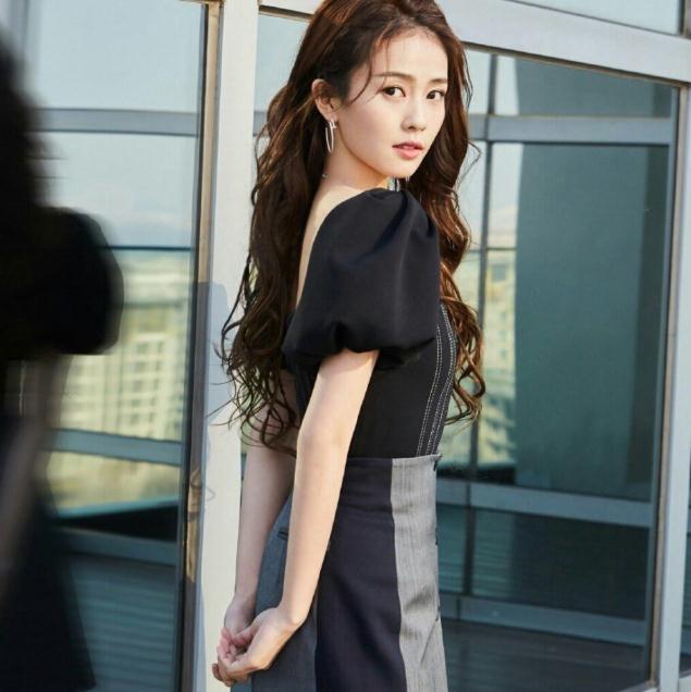 罗云熙白鹿亲吻哪一集(白鹿长得像哪个女艺人) 罗云熙白鹿亲吻哪一集(白鹿长得像哪个女艺人)