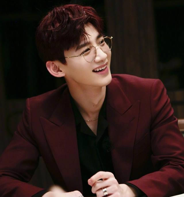 白敬亭和郑合惠子上快乐大本营是哪一期,跟白敬亭很像的一个明星 白敬亭和郑合惠子上快乐大本营是哪一期,跟白敬亭很像的一个明星